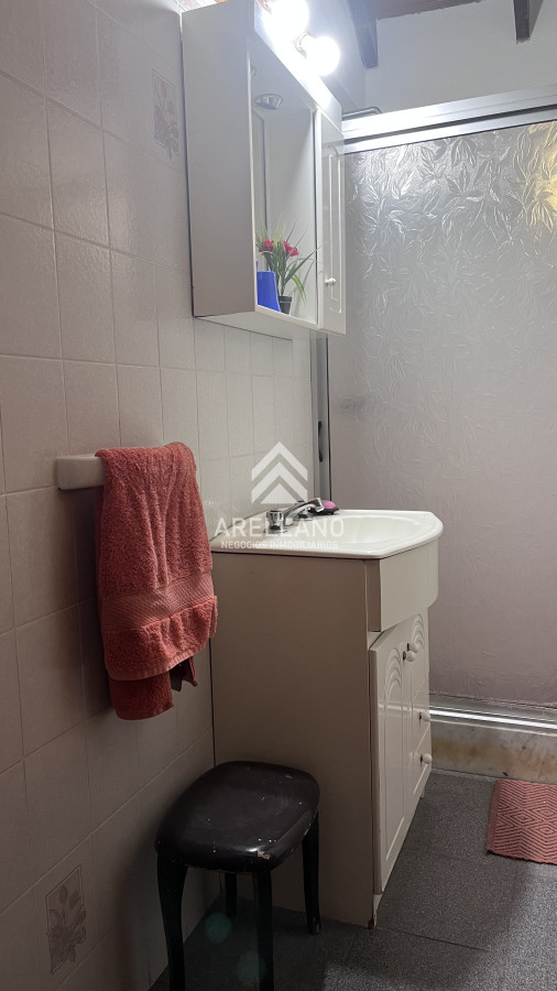 Casa ID.4396 - Casa en venta con 3 dormitorios, 3 baños o opción de oficina comercial