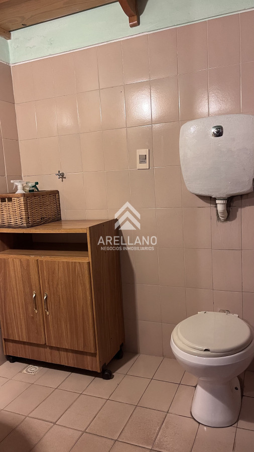 Casa ID.4396 - Casa en venta con 3 dormitorios, 3 baños o opción de oficina comercial