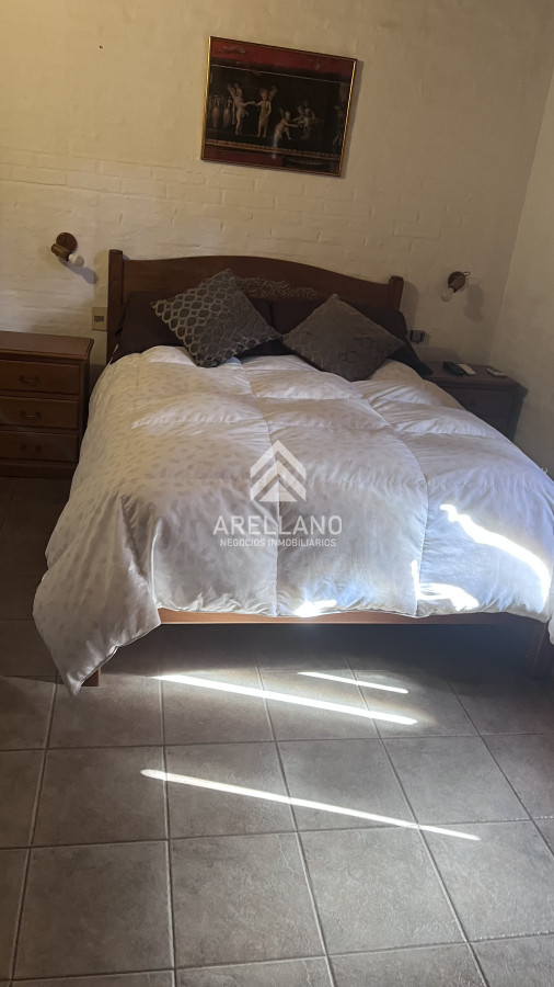 Casa ID.4396 - Casa en venta con 3 dormitorios, 3 baños o opción de oficina comercial