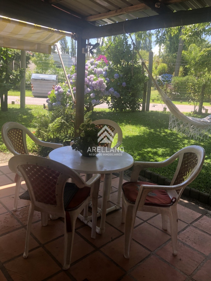 Casa ID.4396 - Casa en venta con 3 dormitorios, 3 baños o opción de oficina comercial