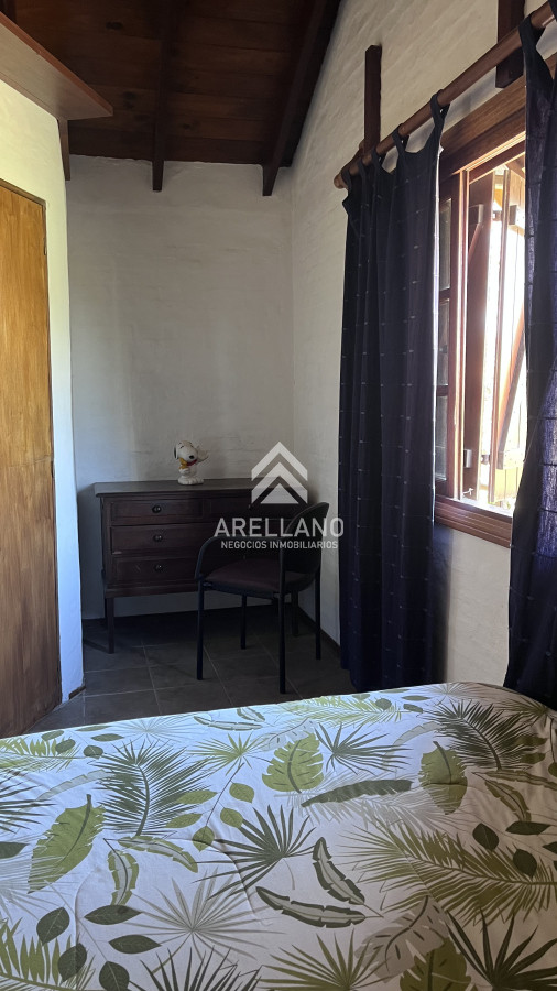 Casa ID.4396 - Casa en venta con 3 dormitorios, 3 baños o opción de oficina comercial
