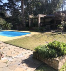 la mejor Casa en Pinares, punta del este  ,  excelente  entorno  naturaleza