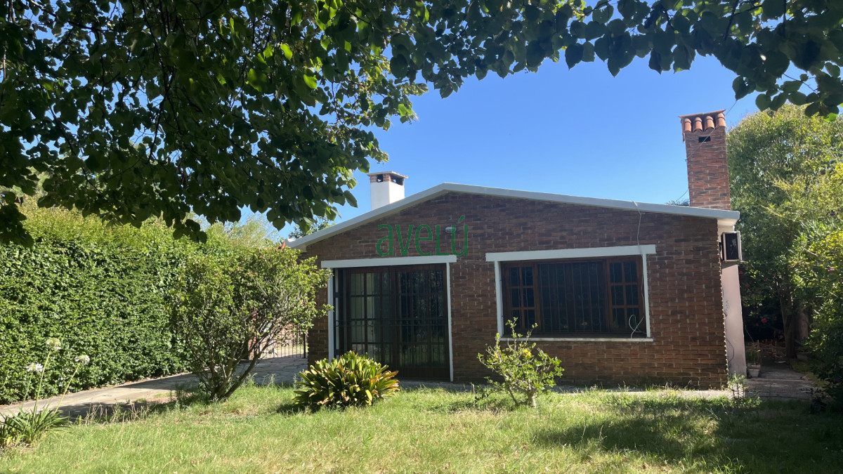 Muy linda y amplia casa en venta !!consulte!! - Ref: 1483.1