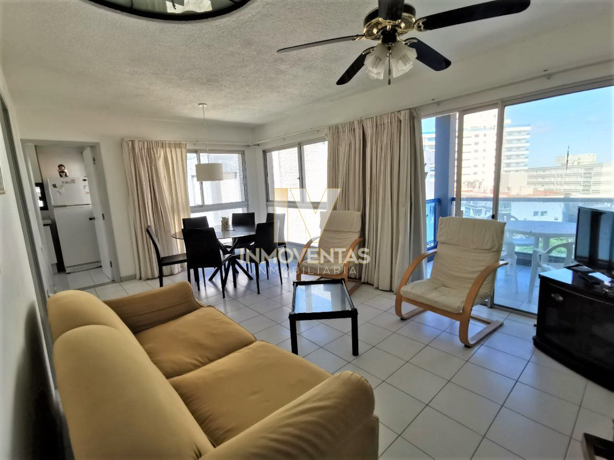 Apartamento ID.4292 - EN VENTA APARTAMENTO DE 2 DORMITORIOS Y GRAN TERRAZA- PUNTA DEL ESTE zona BRAVA