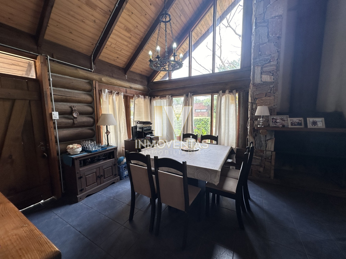 Casa ID.4069 - Casa en venta de 3 dormitorios-  Aidy Grill, Punta del Este