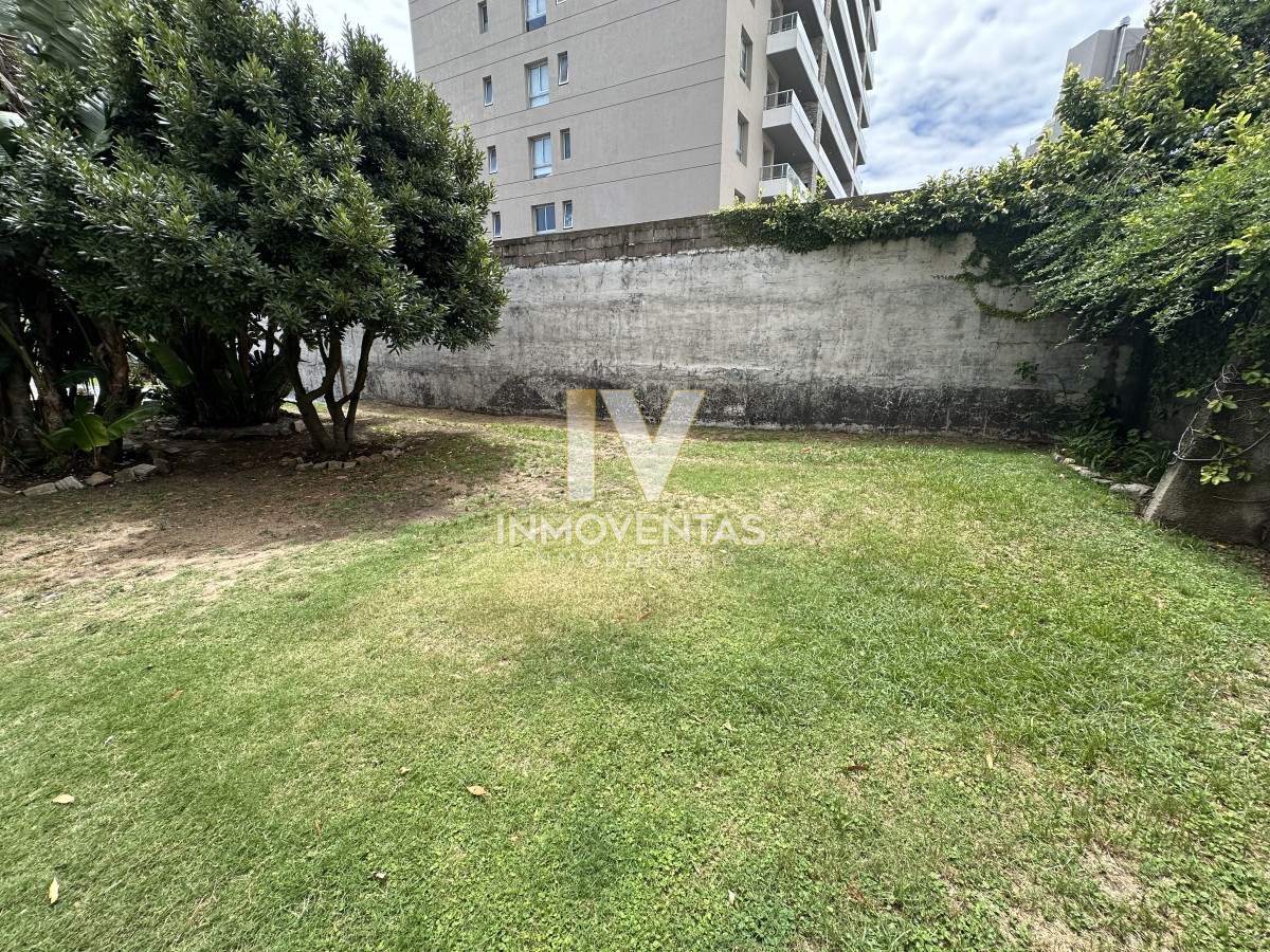 Casa ID.4069 - Casa en venta de 3 dormitorios-  Aidy Grill, Punta del Este