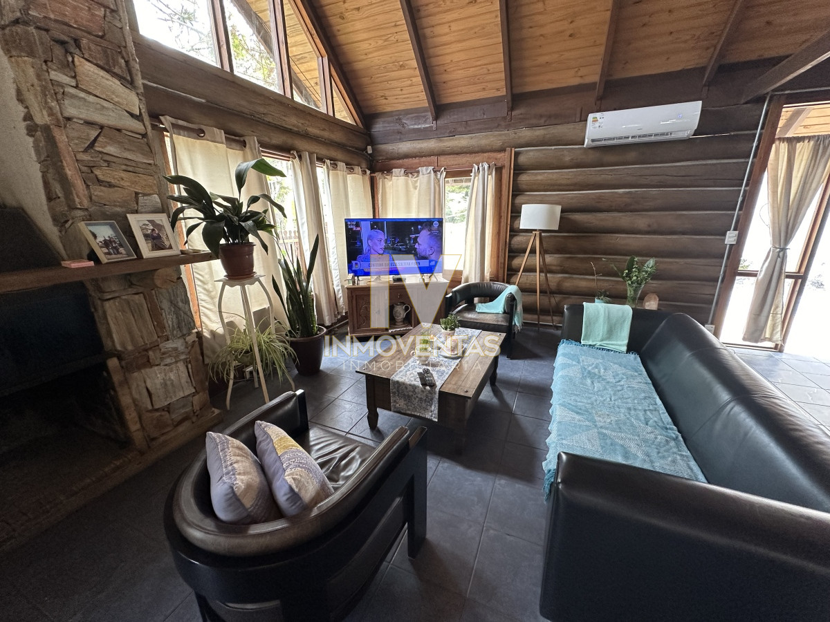 Casa ID.4069 - Casa en venta de 3 dormitorios-  Aidy Grill, Punta del Este