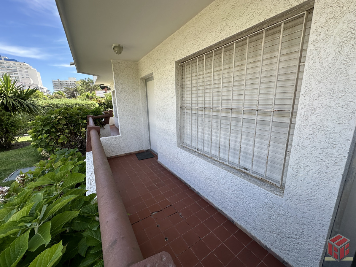 Apartamento ID.8965 - EN VENTA APARTAMENTO DE 2 DORMITORIOS - BRAVA PUNTA DEL ESTE