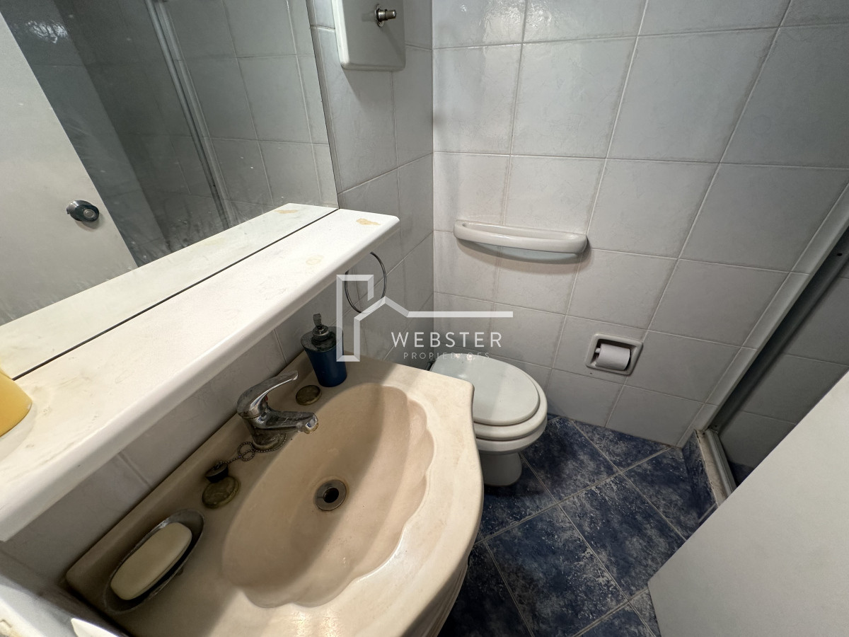 Apartamento ID.2052 - Apartamento en venta con vista de 3 dormitorios en Península de Punta Del Este 