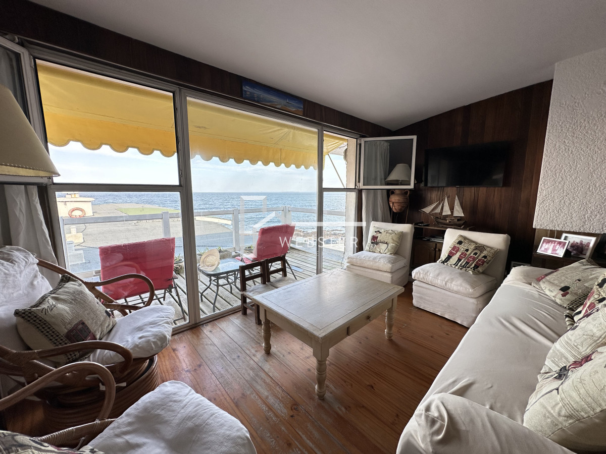 Apartamento ID.2052 - Apartamento en venta con vista de 3 dormitorios en Península de Punta Del Este 