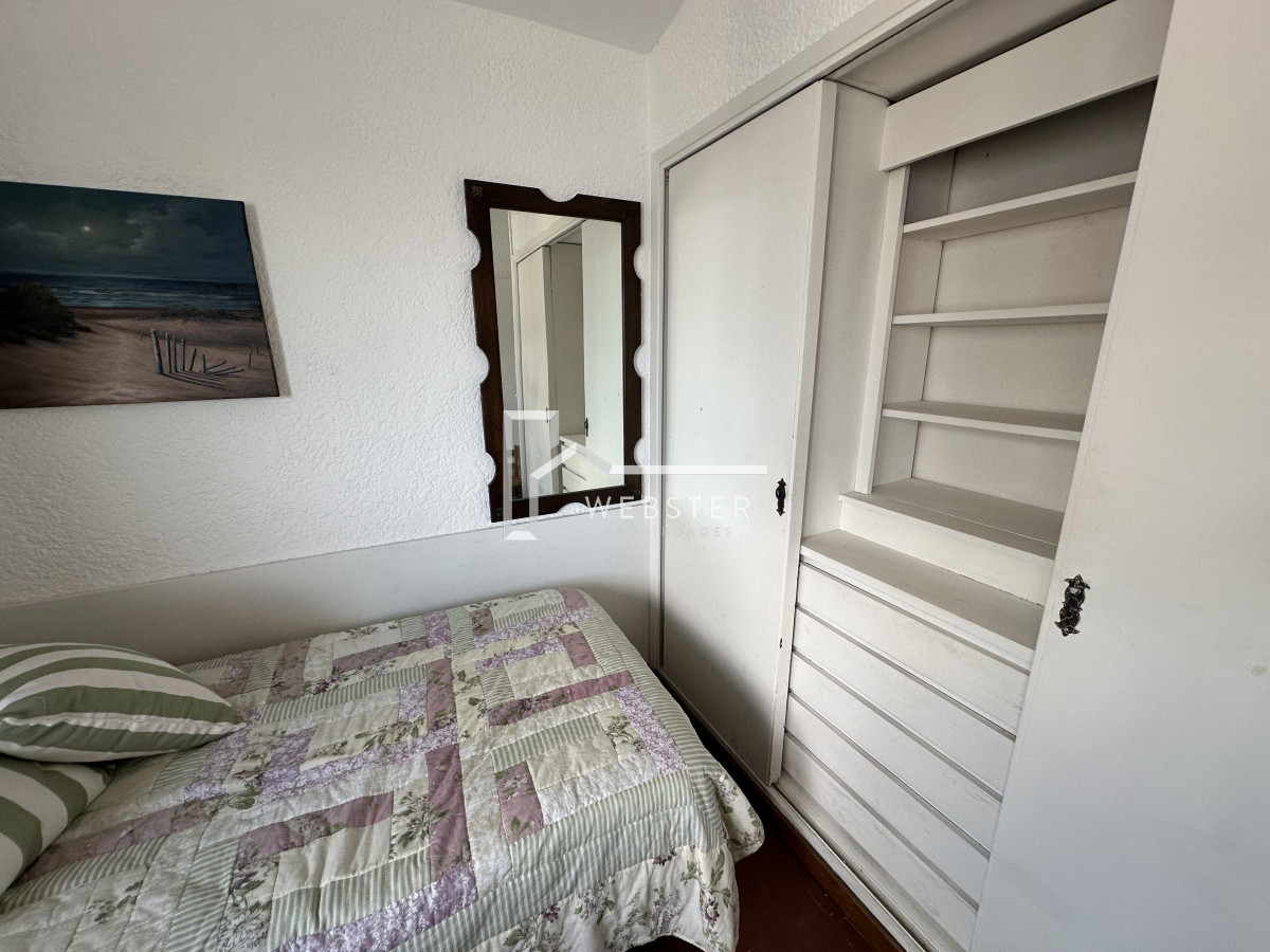 Apartamento ID.2052 - Apartamento en venta con vista de 3 dormitorios en Península de Punta Del Este 