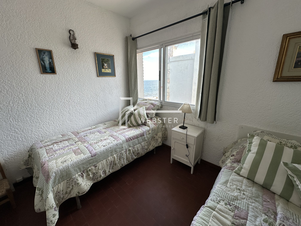 Apartamento ID.2052 - Apartamento en venta con vista de 3 dormitorios en Península de Punta Del Este 