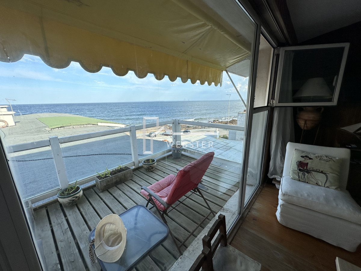 Apartamento ID.2052 - Apartamento en venta con vista de 3 dormitorios en Península de Punta Del Este 