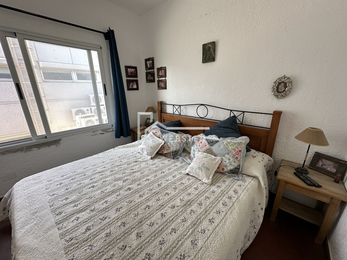 Apartamento ID.2052 - Apartamento en venta con vista de 3 dormitorios en Península de Punta Del Este 