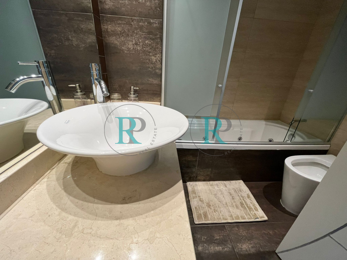 Apartamento ID.1025 - Apartamento en venta 2 dormitorios, zona Mansa en Punta del Este 