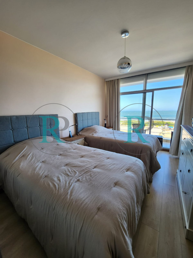Apartamento ID.928 - Apartamento Primera línea en venta 3 dormitorios - Punta del Este