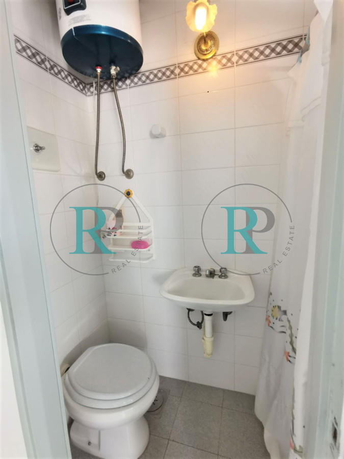 Apartamento ID.1043 - EN VENTA APARTAMENTO DE 2 DORMITORIOS Y GRAN TERRAZA- PUNTA DEL ESTE zona BRAVA