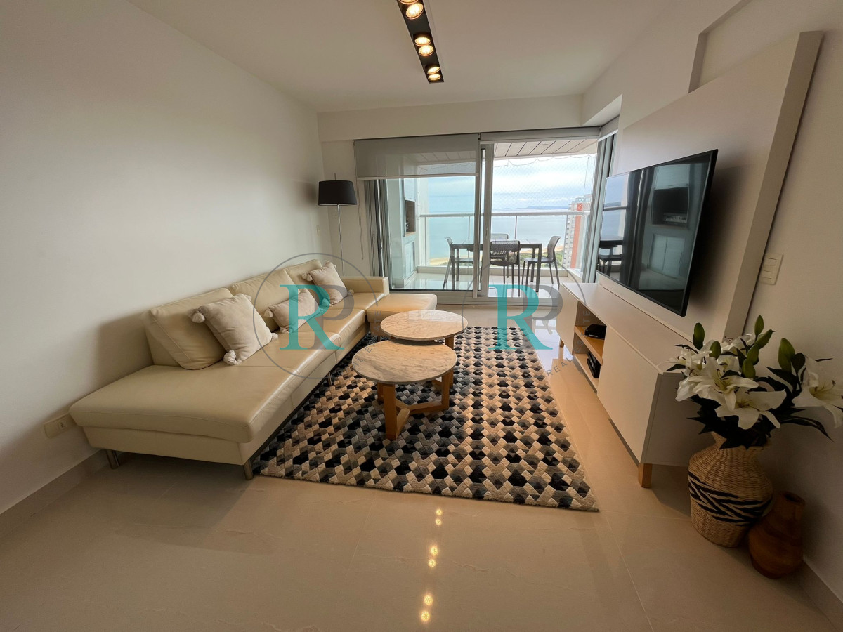 Apartamento ID.1025 - Apartamento en venta 2 dormitorios, zona Mansa en Punta del Este 