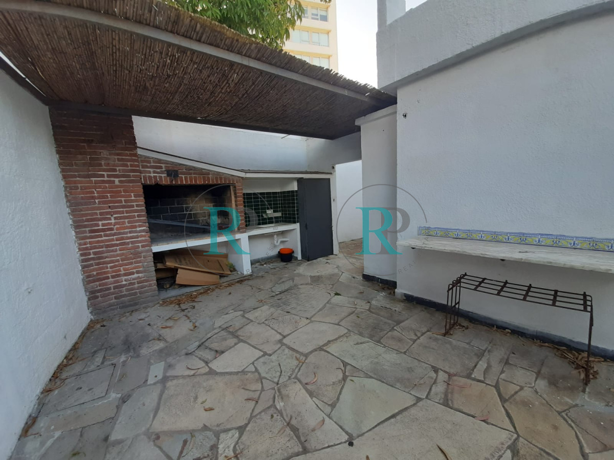 Casa ID.1814 - Casa en Punta del este en alquiler anual, Mansa