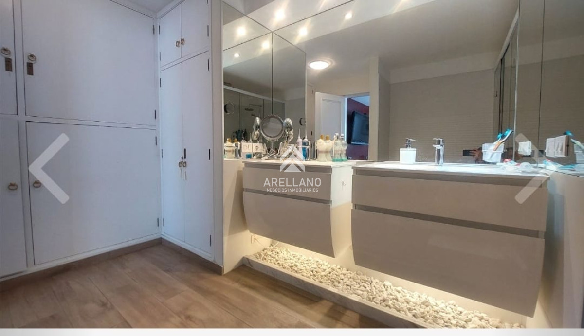 Apartamento ID.3275 - Venta apartamento 3 dormitorios, con gran vista en Península, Punta del Este
