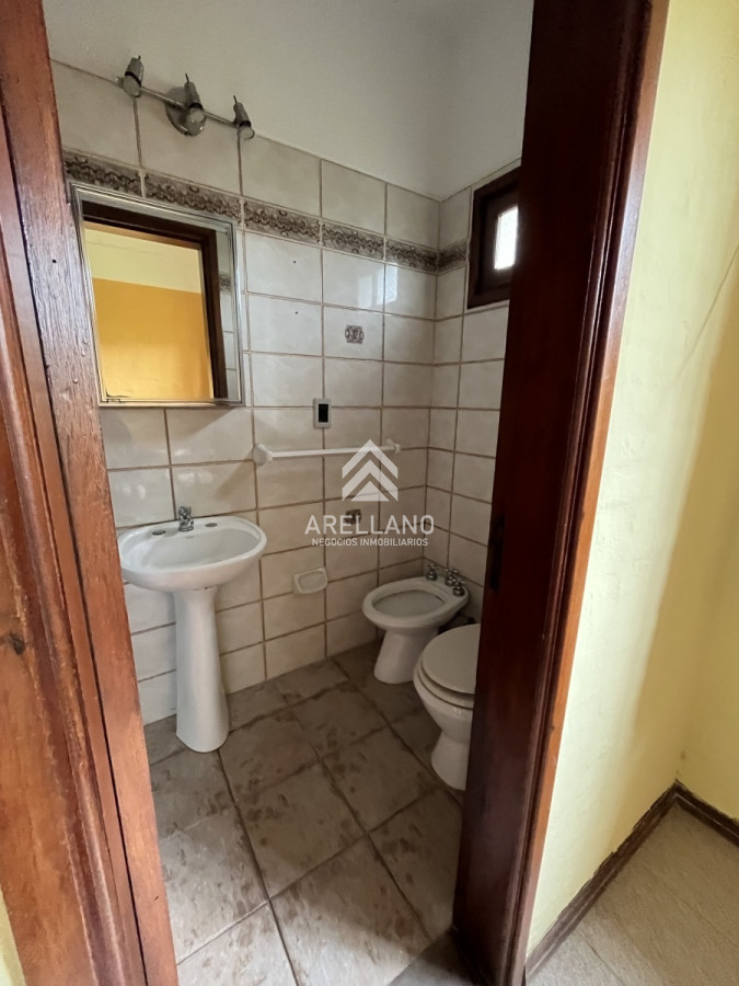 Casa ID.2001 - Venta casa 3 dormitorios y dependencia 