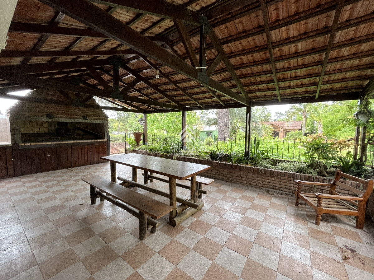 Casa ID.2001 - Venta casa 3 dormitorios y dependencia 