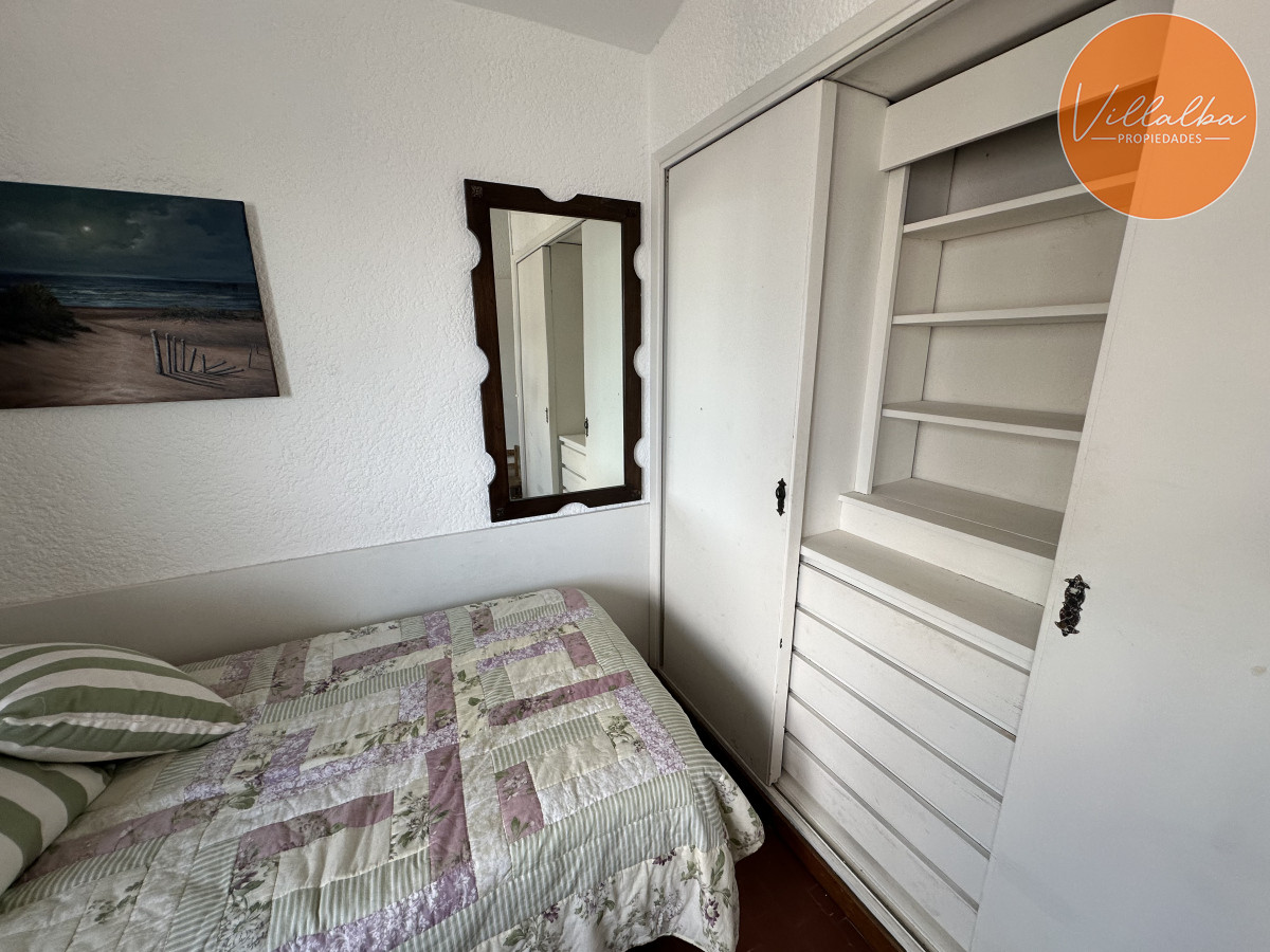 Apartamento ID.3492 - Apartamento en venta con vista de 3 dormitorios en Península de Punta Del Este 