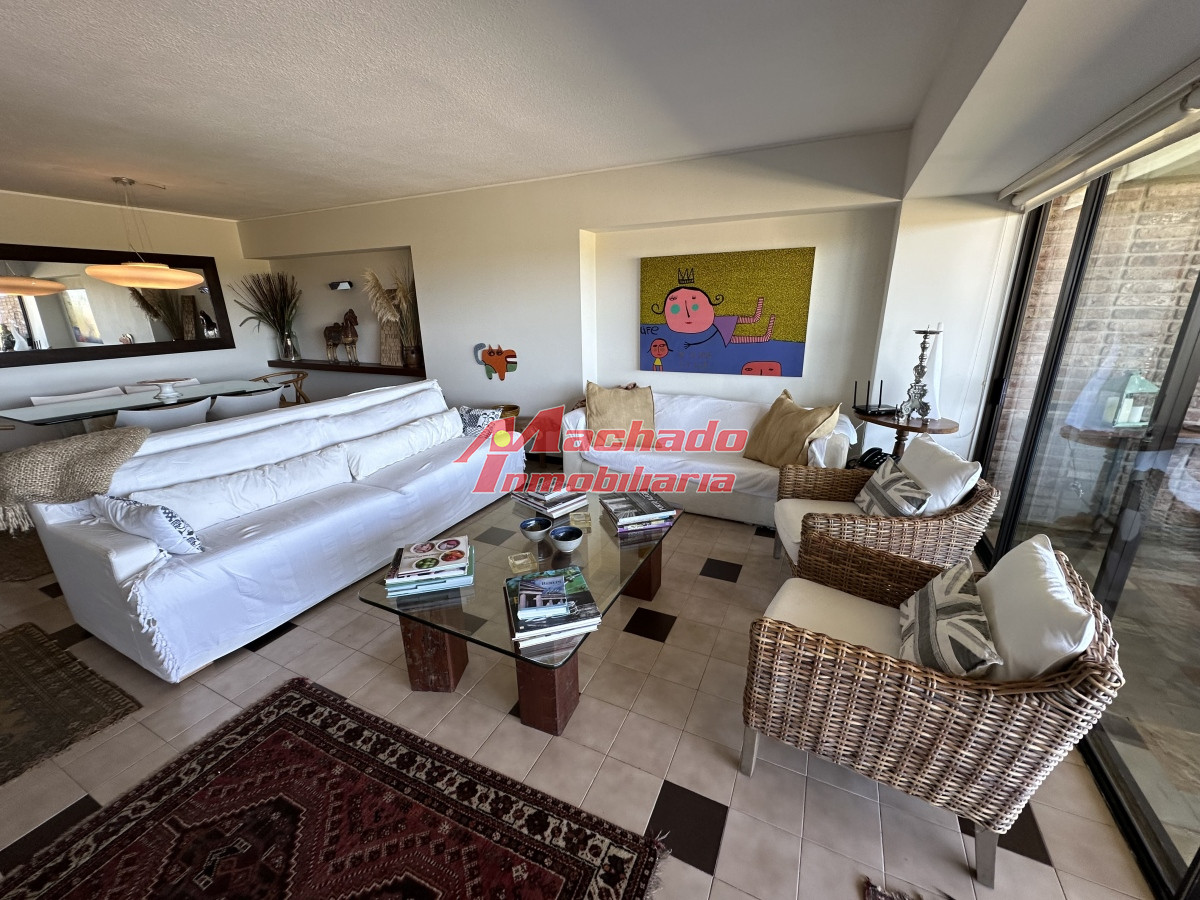 Brava - GoPunta - Portal Inmobiliario de Punta del Este - Maldonado