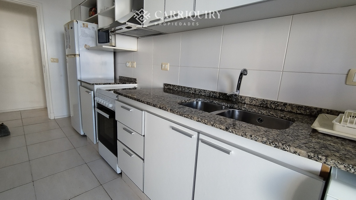 Apartamento ID.6765 - Apartamento en venta de 3 dormitorios en torre con servicios- zona Brava en Punta del Este
