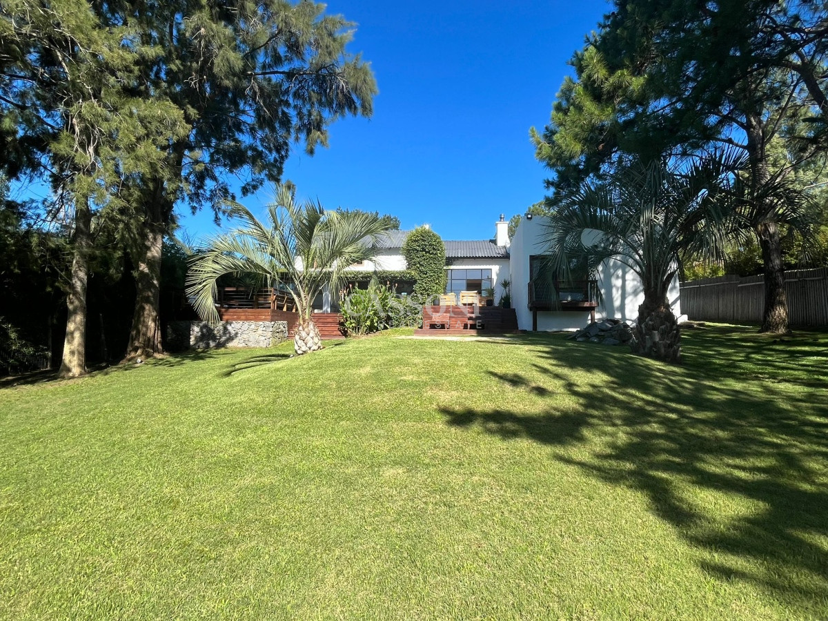 Casa ID.3261 - Increíble casa totalmente reciclada en venta, 5 Dormitorios en La Barra