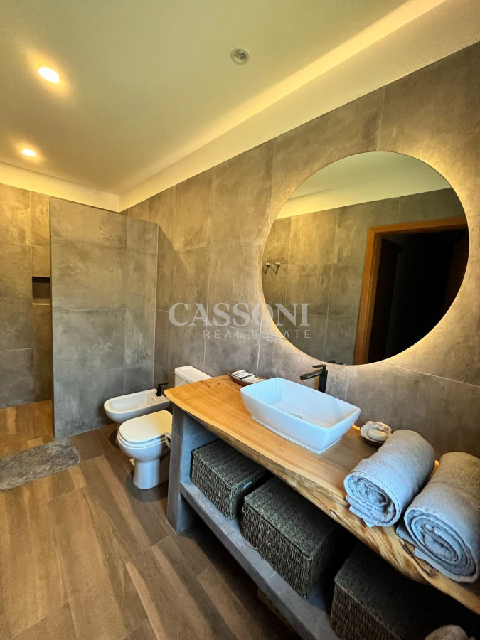 Casa ID.3261 - Increíble casa totalmente reciclada en venta, 5 Dormitorios en La Barra