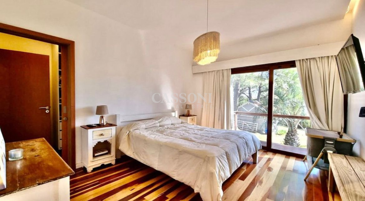 Casa ID.3261 - Increíble casa totalmente reciclada en venta, 5 Dormitorios en La Barra