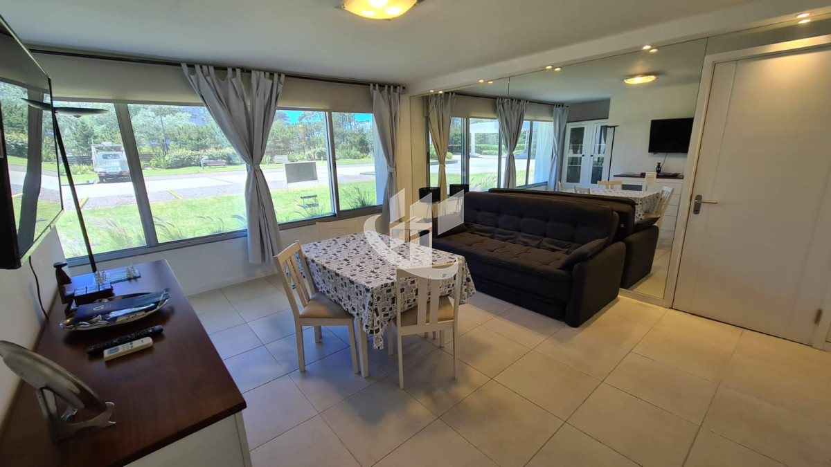 Apartamento ID.1390 - En venta apartamento en Planta baja de 1 dormitorio en Punta del Este VENTA