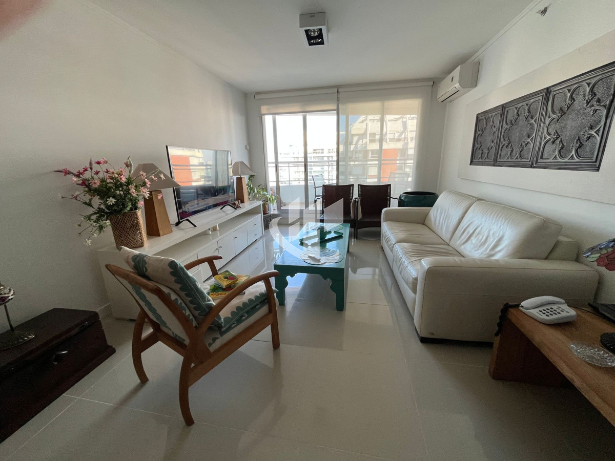 Apartamento ID.625 - Venta, 3 dormitorios, Mansa, Punta del Este 