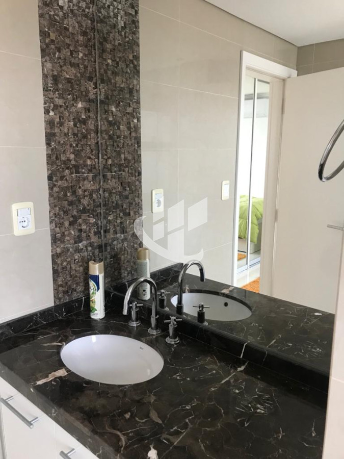 Apartamento ID.886 - Alquiler Temporario, 4 dormitorios, Punta del este, vista 180 grados, piso alto