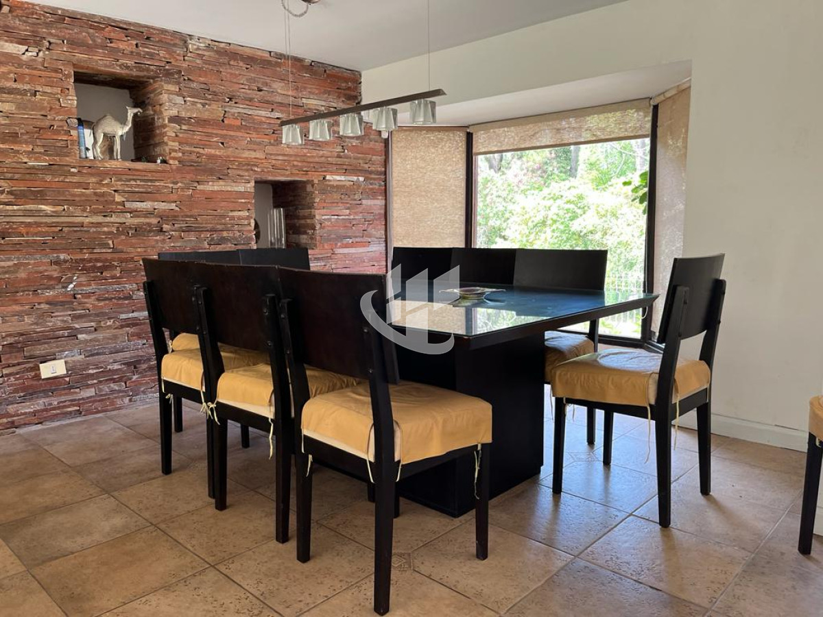 Casa ID.281 - Venta, casa, 4 dormitorios y dep, San Rafael, Punta del Este