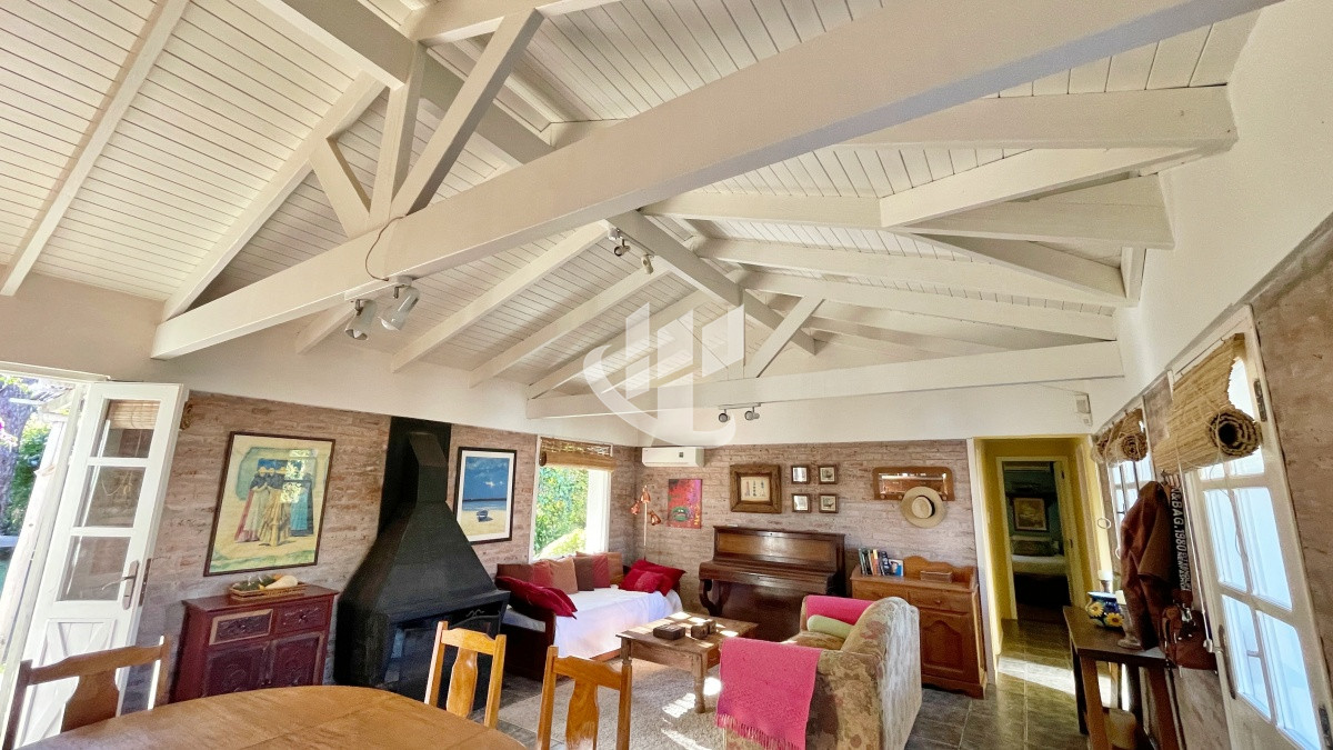 Casa ID.518 - Venta, casa, 2 dormitorios, San Rafael, Punta del Este.