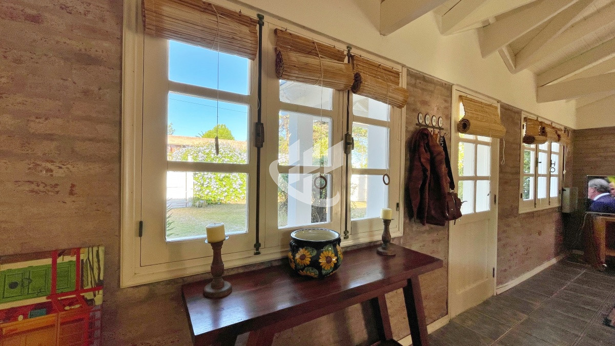 Casa ID.518 - Venta, casa, 2 dormitorios, San Rafael, Punta del Este.