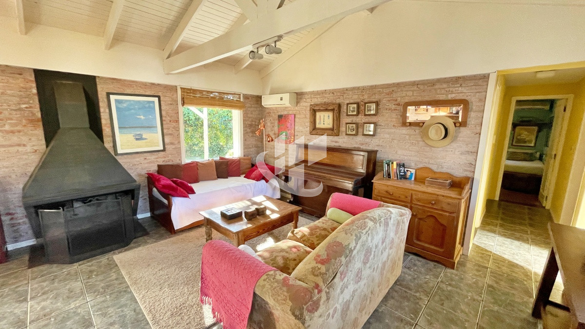 Casa ID.518 - Venta, casa, 2 dormitorios, San Rafael, Punta del Este.