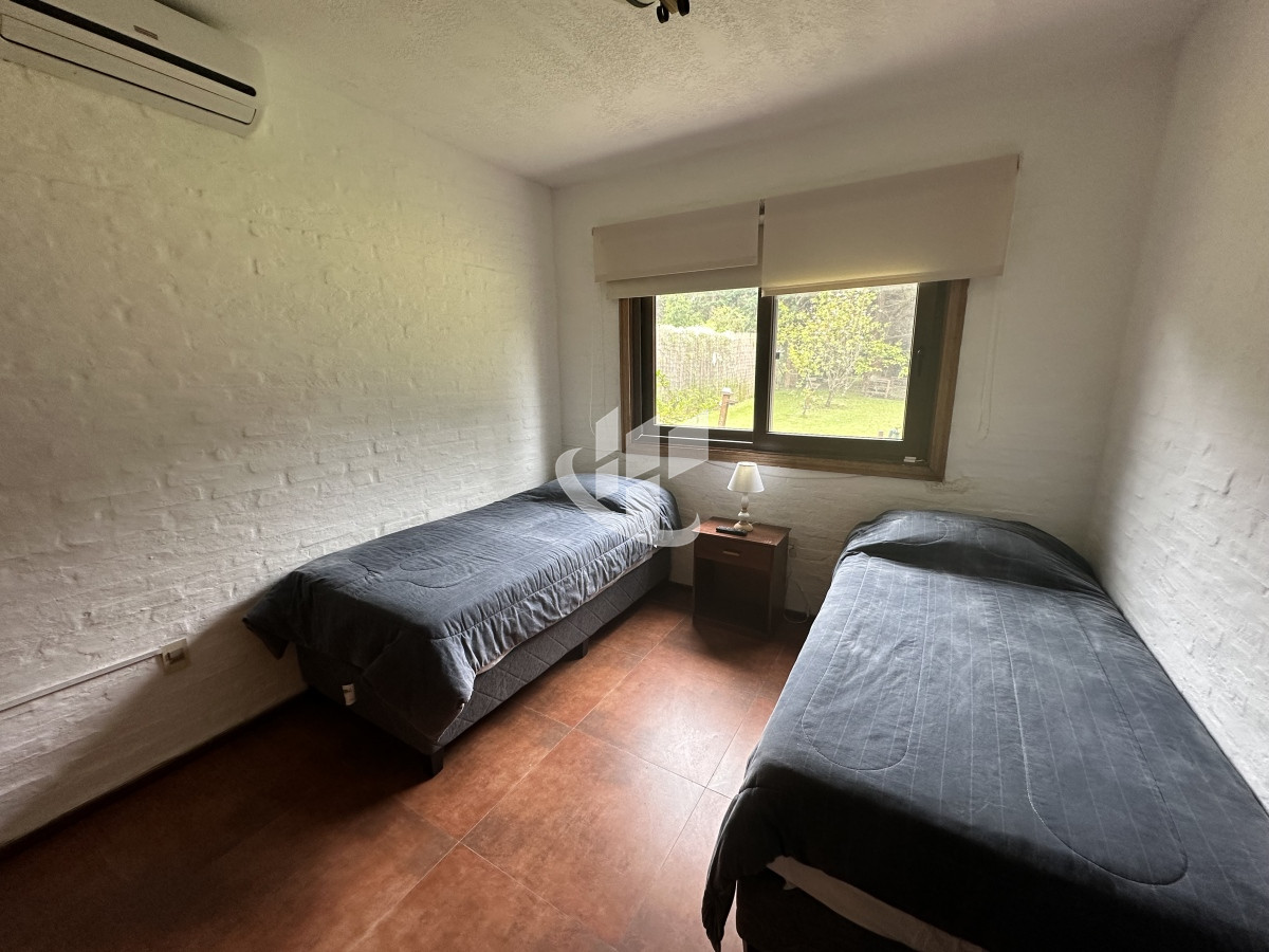 Casa ID.899 - Alquiler de casa de 5 dorm en temporada, con gran piscina y barbacoa 
