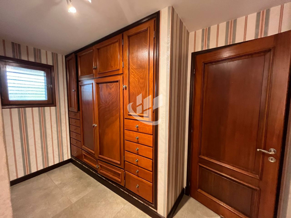 Casa ID.471 - Venta, casa, 5 dormitorios, piscina, Mansa, Punta del Este