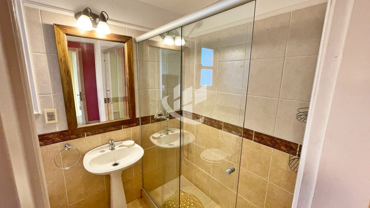 Casa ID.518 - Venta, casa, 2 dormitorios, San Rafael, Punta del Este.