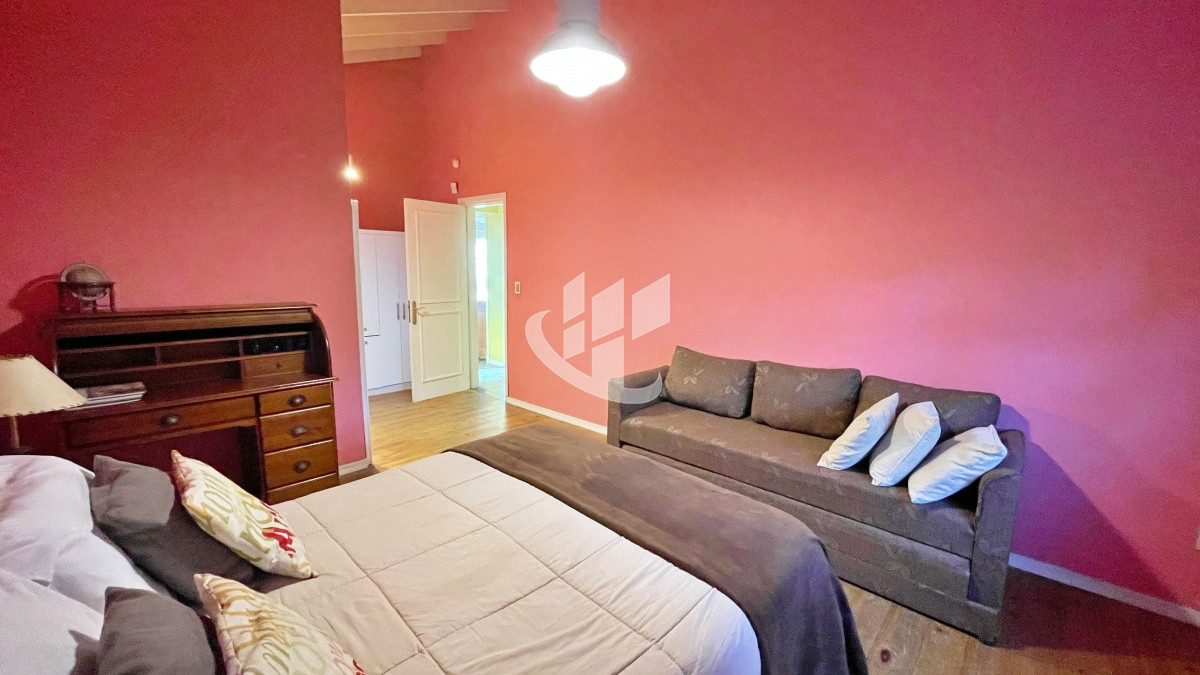 Casa ID.518 - Venta, casa, 2 dormitorios, San Rafael, Punta del Este.