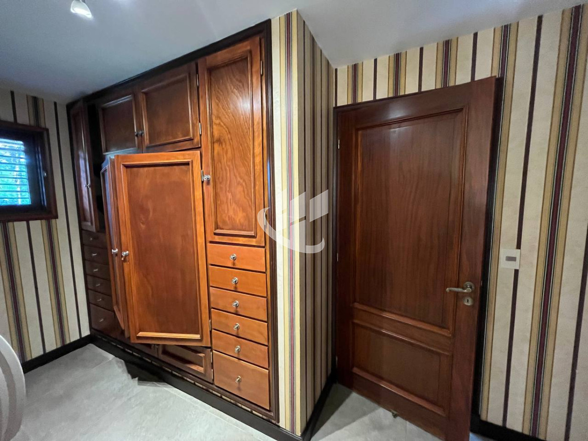 Casa ID.471 - Venta, casa, 5 dormitorios, piscina, Mansa, Punta del Este
