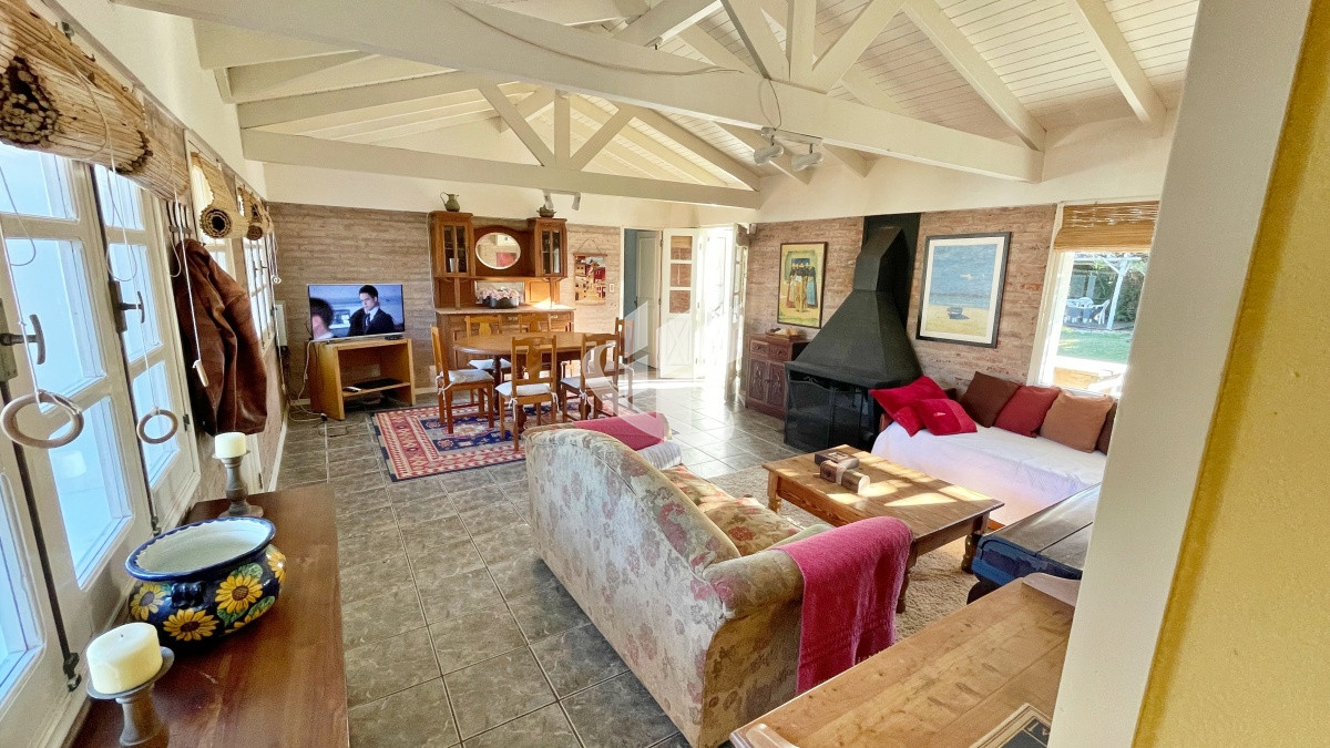 Casa ID.518 - Venta, casa, 2 dormitorios, San Rafael, Punta del Este.