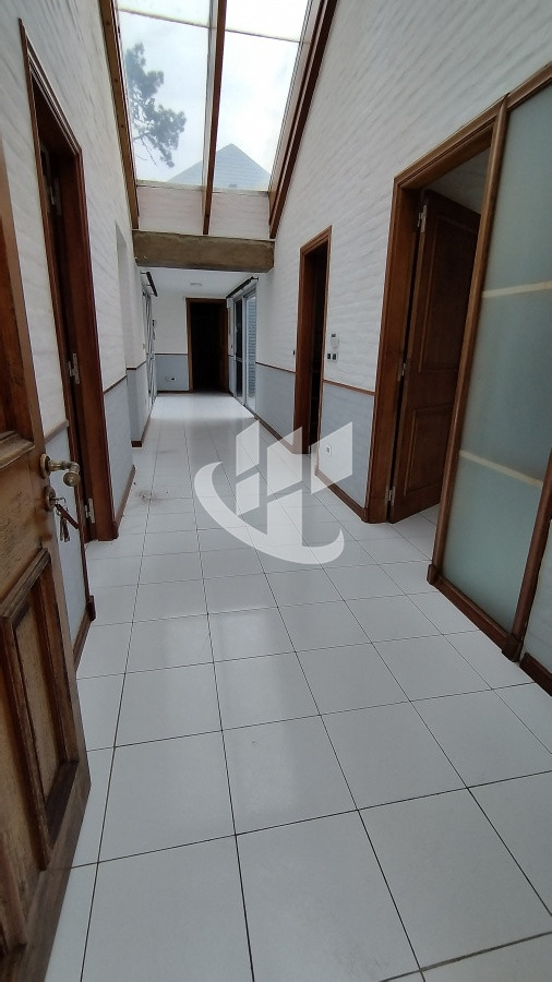 Casa ID.562 - Alquiler Anual, casa ideal para comercio en Punta del Este 