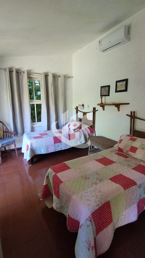 Casa ID.301 - Venta, Casa  3 dormitorios, Brava, Punta del Este