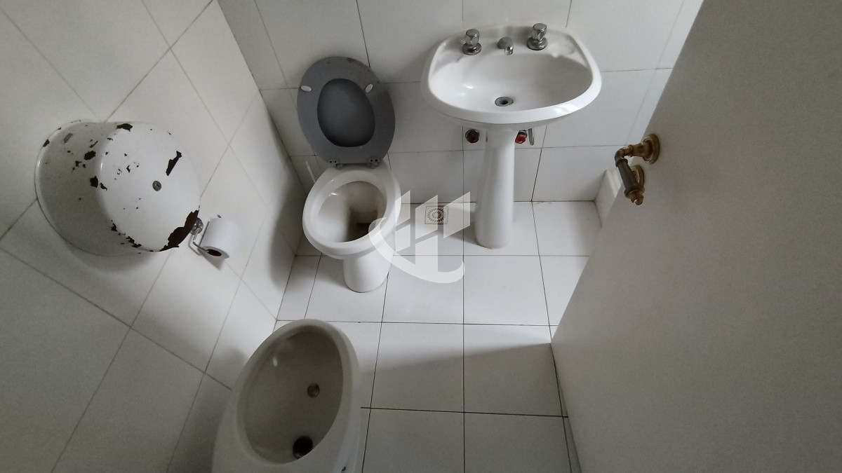 Casa ID.562 - Alquiler Anual, casa ideal para comercio en Punta del Este 
