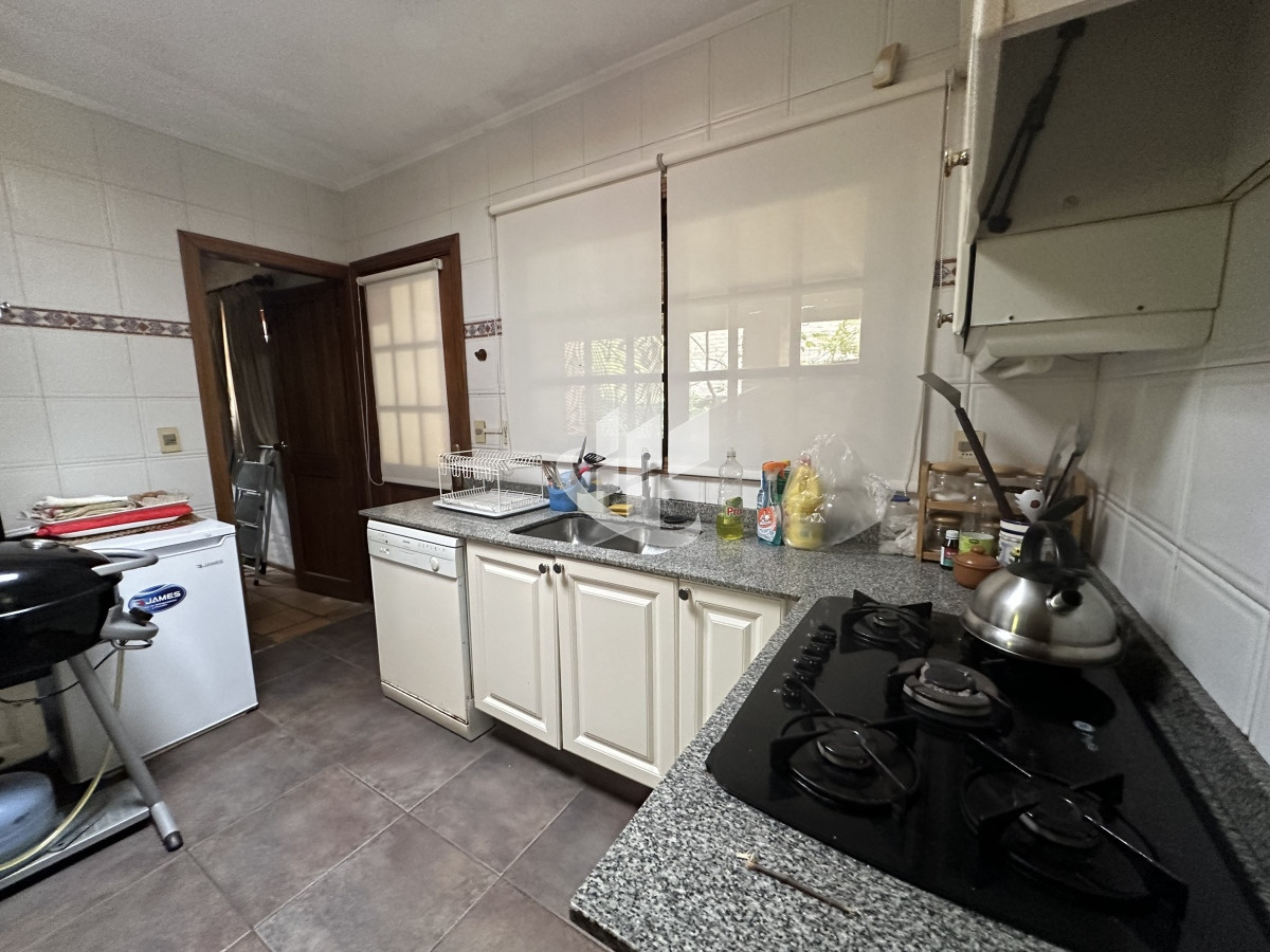 Casa ID.899 - Alquiler de casa de 5 dorm en temporada, con gran piscina y barbacoa 