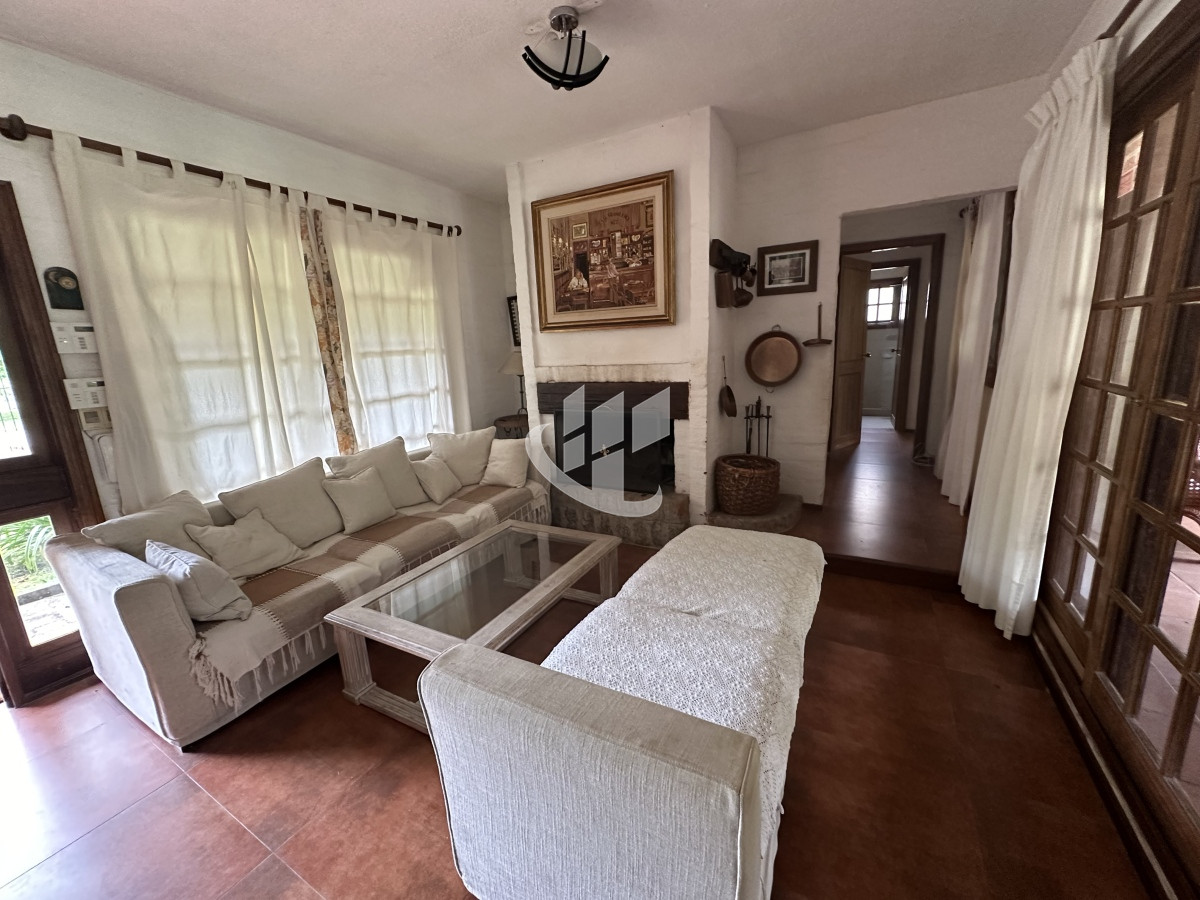 Casa ID.899 - Alquiler de casa de 5 dorm en temporada, con gran piscina y barbacoa 